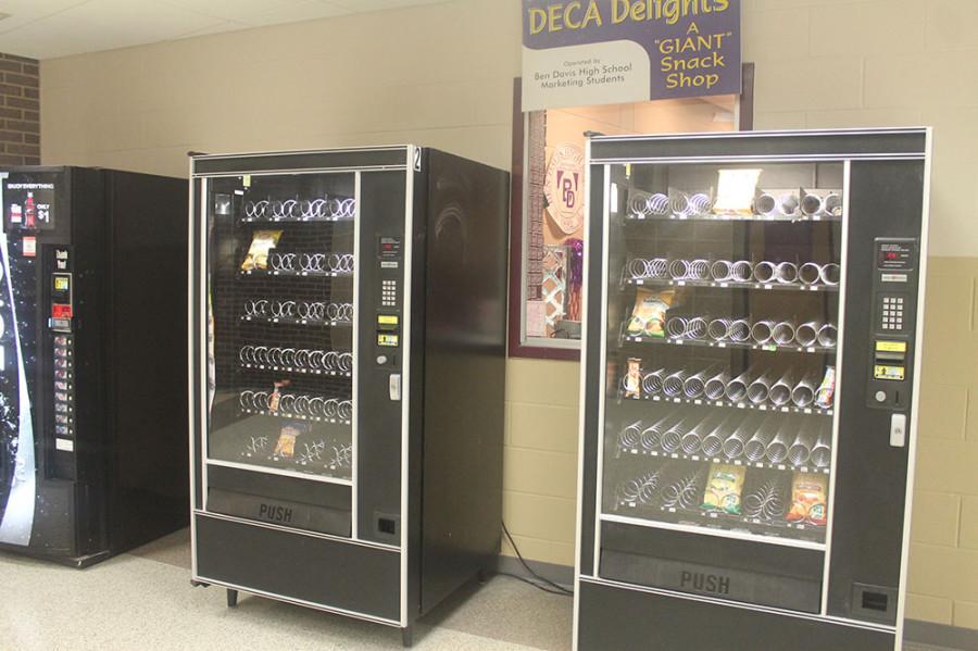 Buy Automatic Products 112 Snack Machine