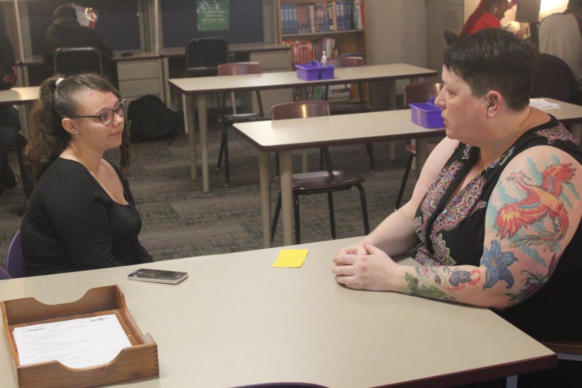 Lori Welter talks to reporter Lindsey Sterrett about Teachers Treasures.